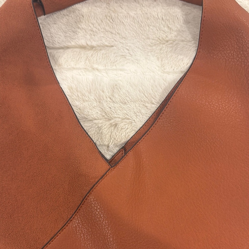Elegant Brown Hobo Bag NWOT - Picture 4 of 8
